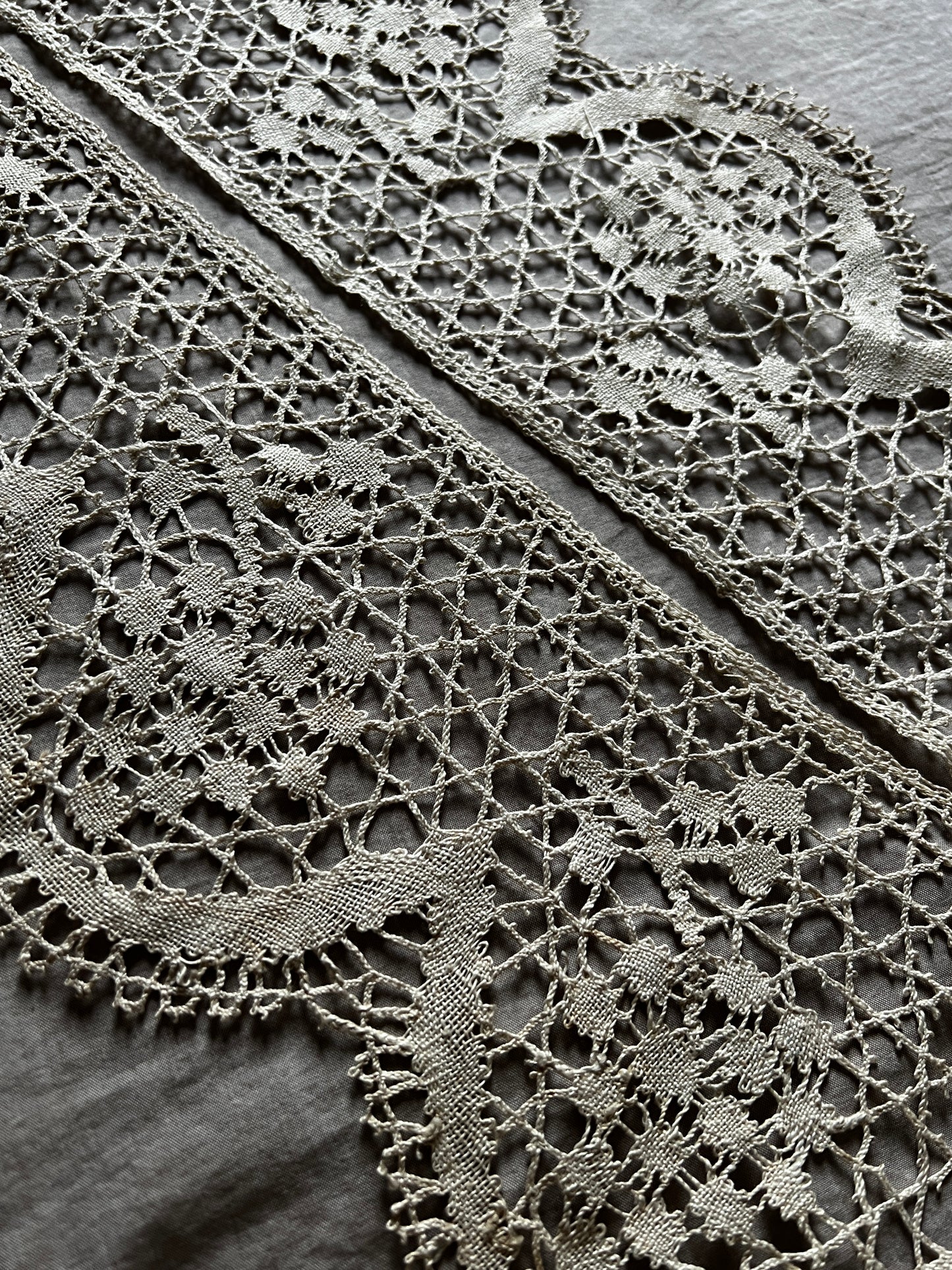 幅広ボビンレース