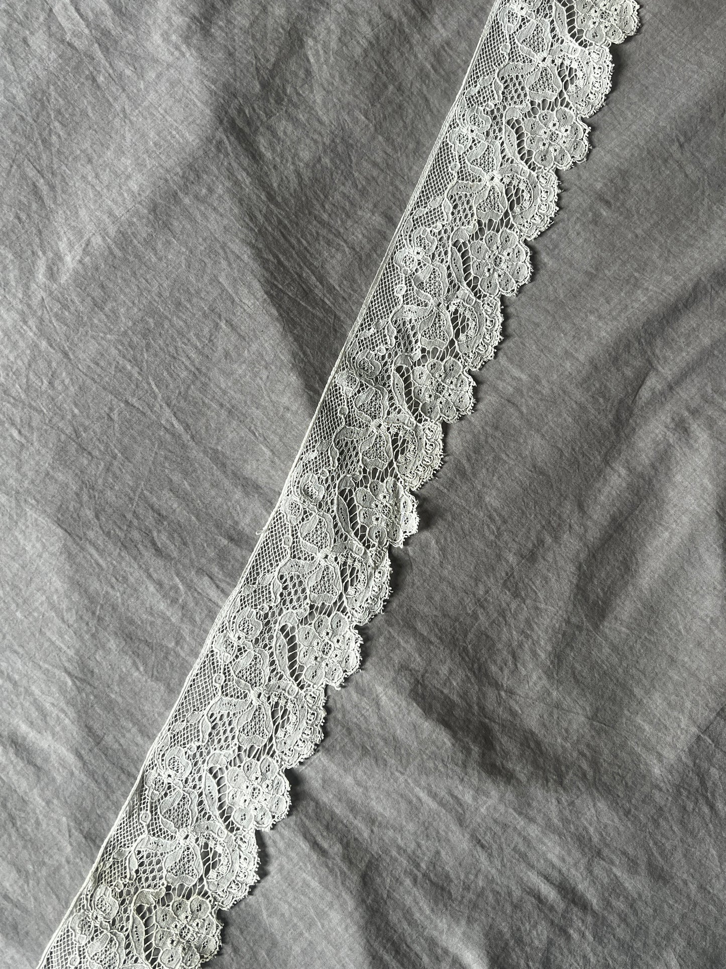 アンティークレース