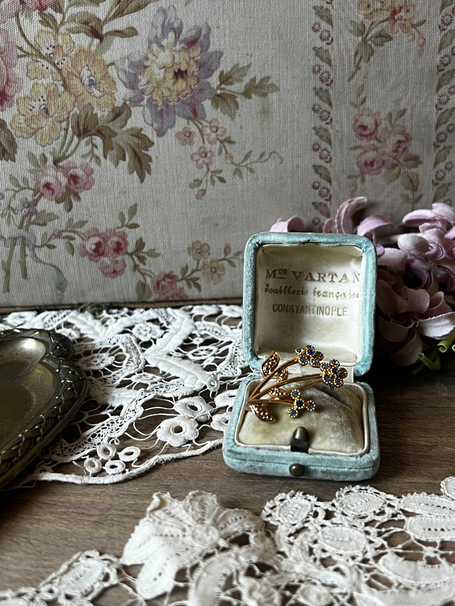 ヴィンテージブローチ