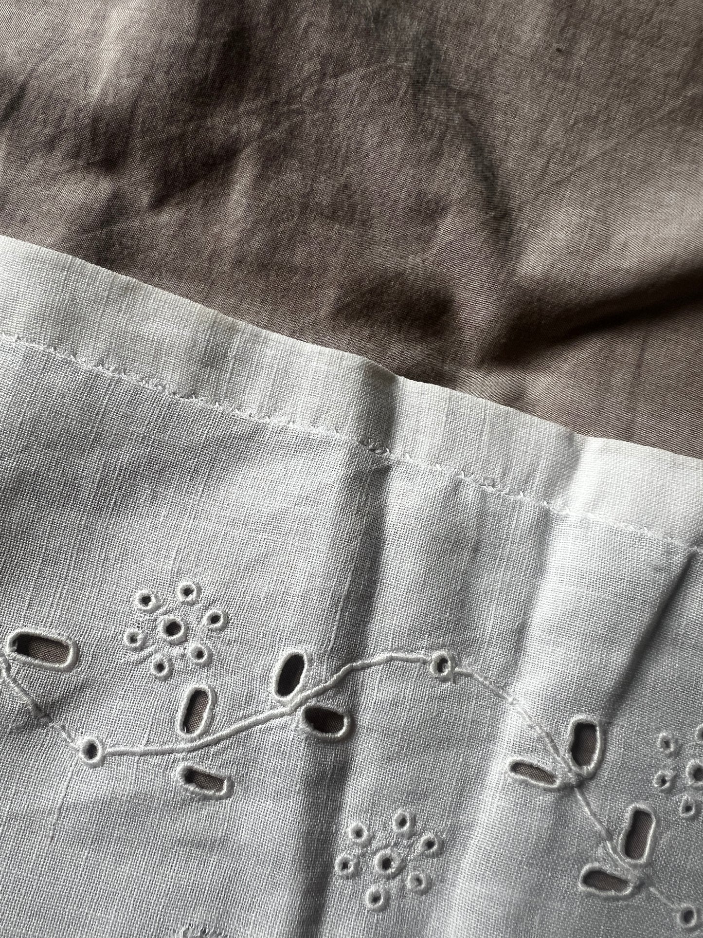 ★カットワーククロス