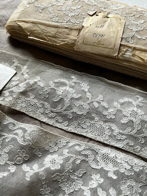 アンティークレース【デッドストック】