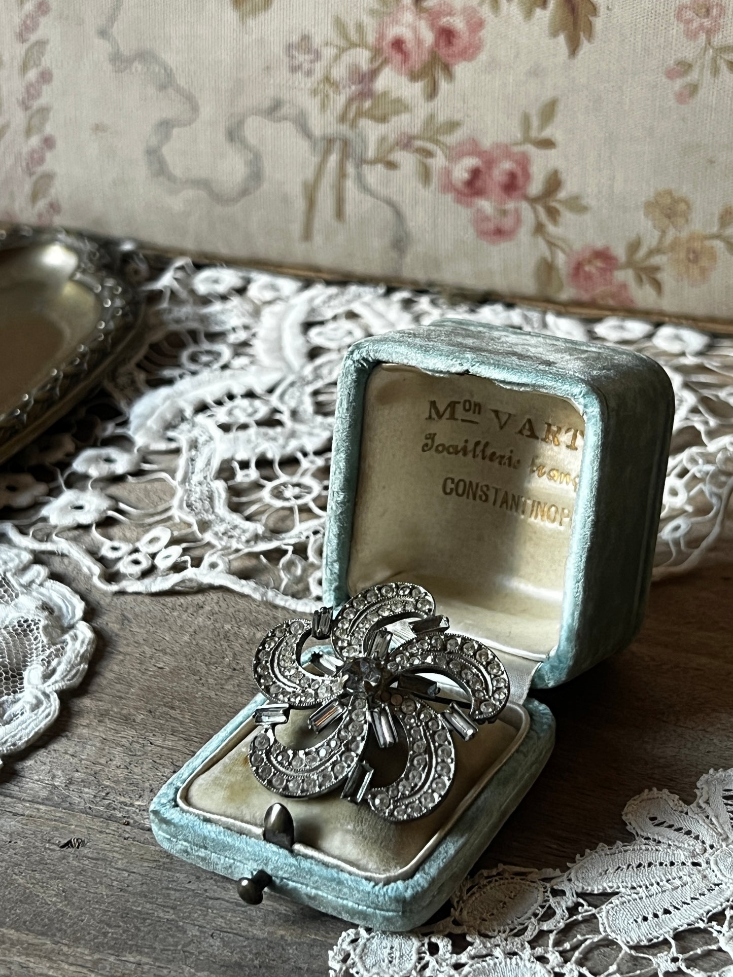 ヴィンテージブローチ