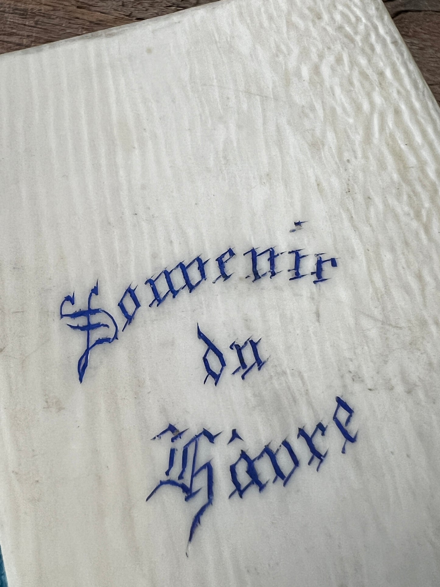 ★小さな祈祷書と針入れセット