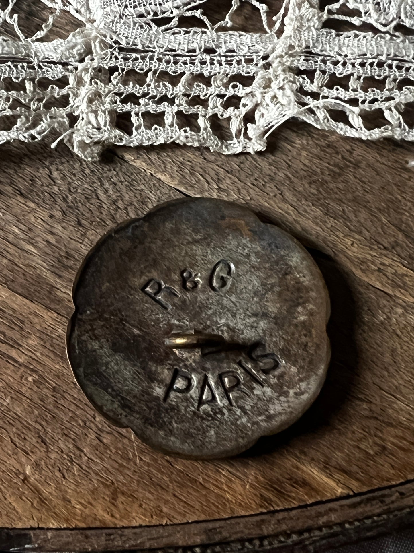 メタルボタン【パリスバック】