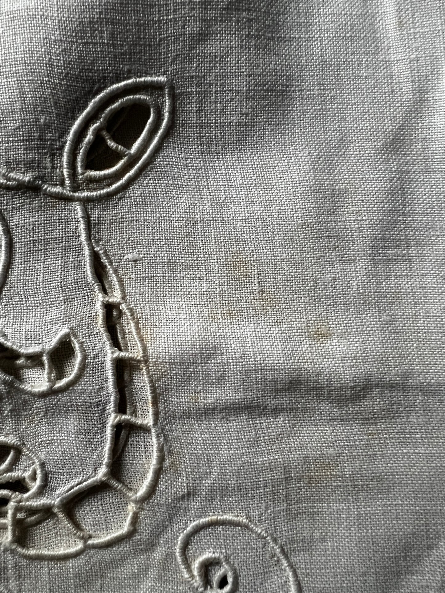 カットワーク刺繍端布セット