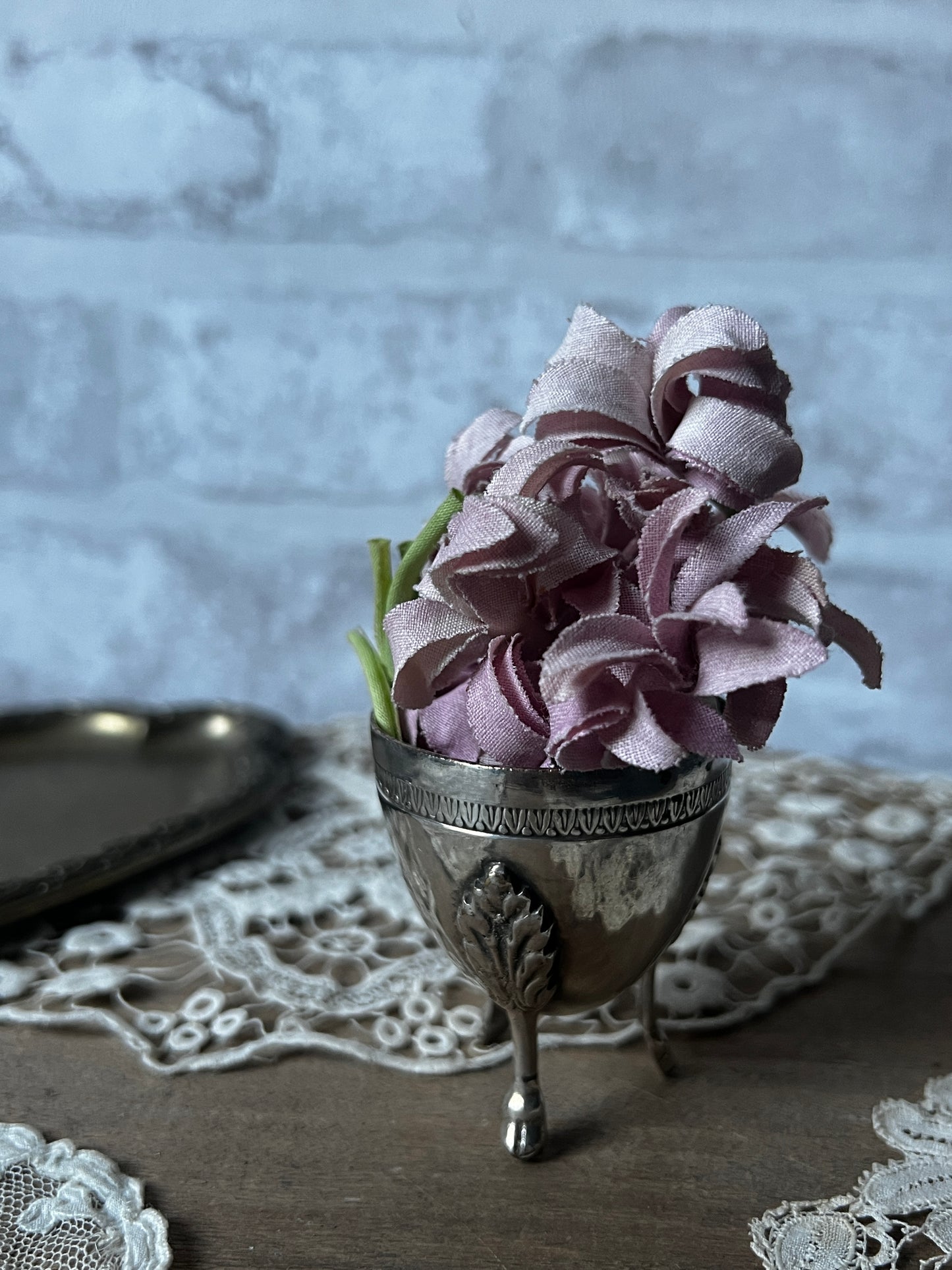 獣脚銀エッグスタンド