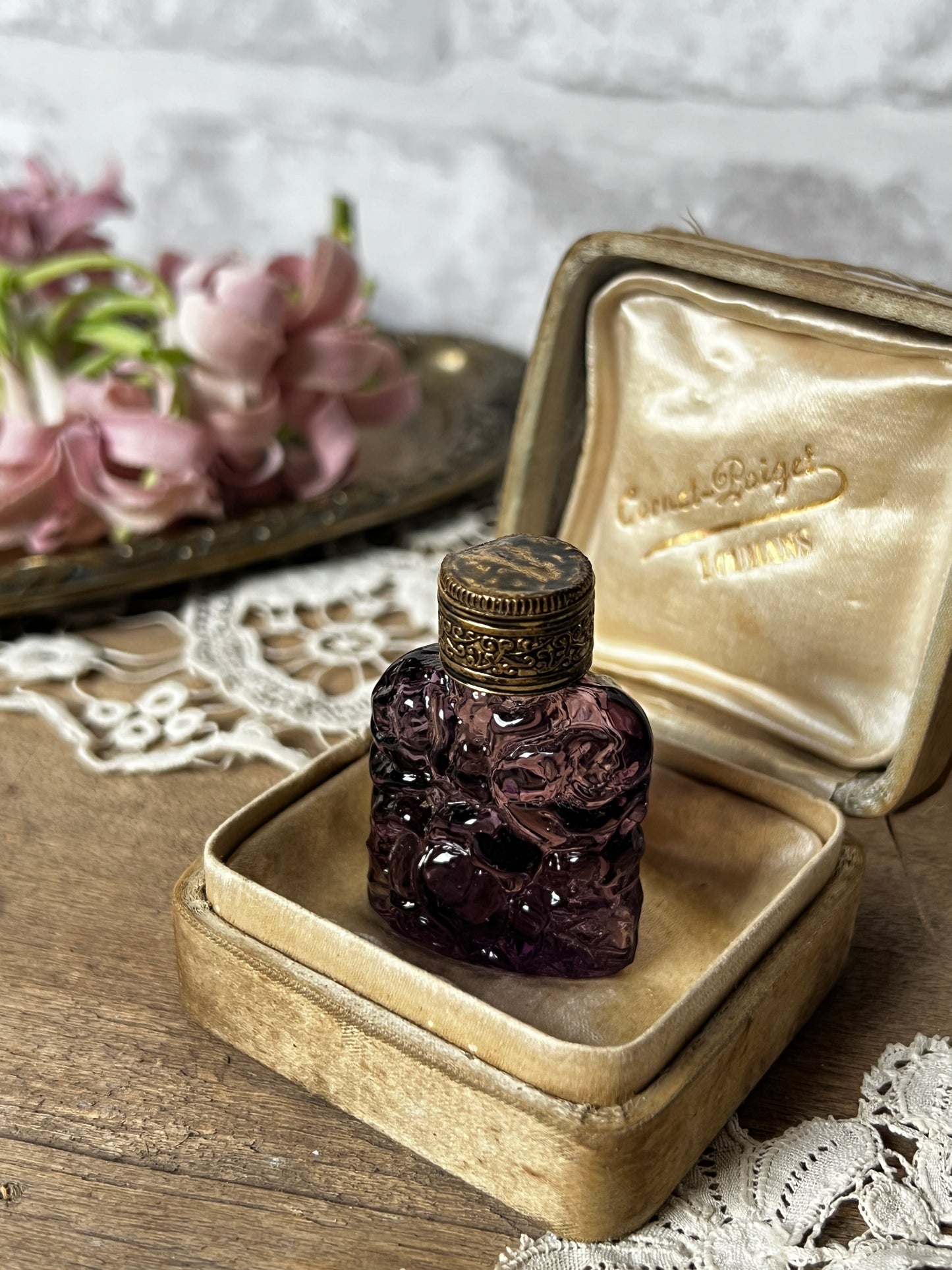 ★古い小瓶(ヴィオレット)