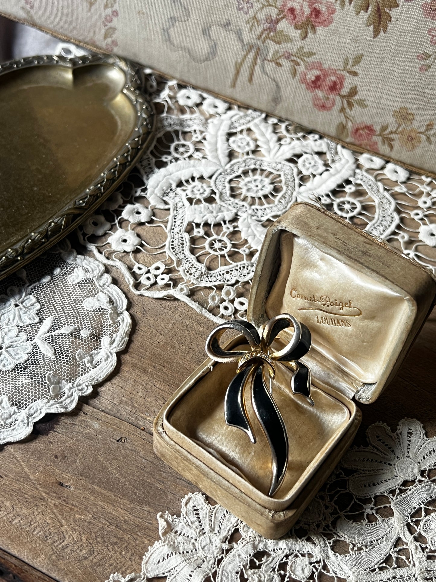 ヴィンテージブローチ(黒リボン)