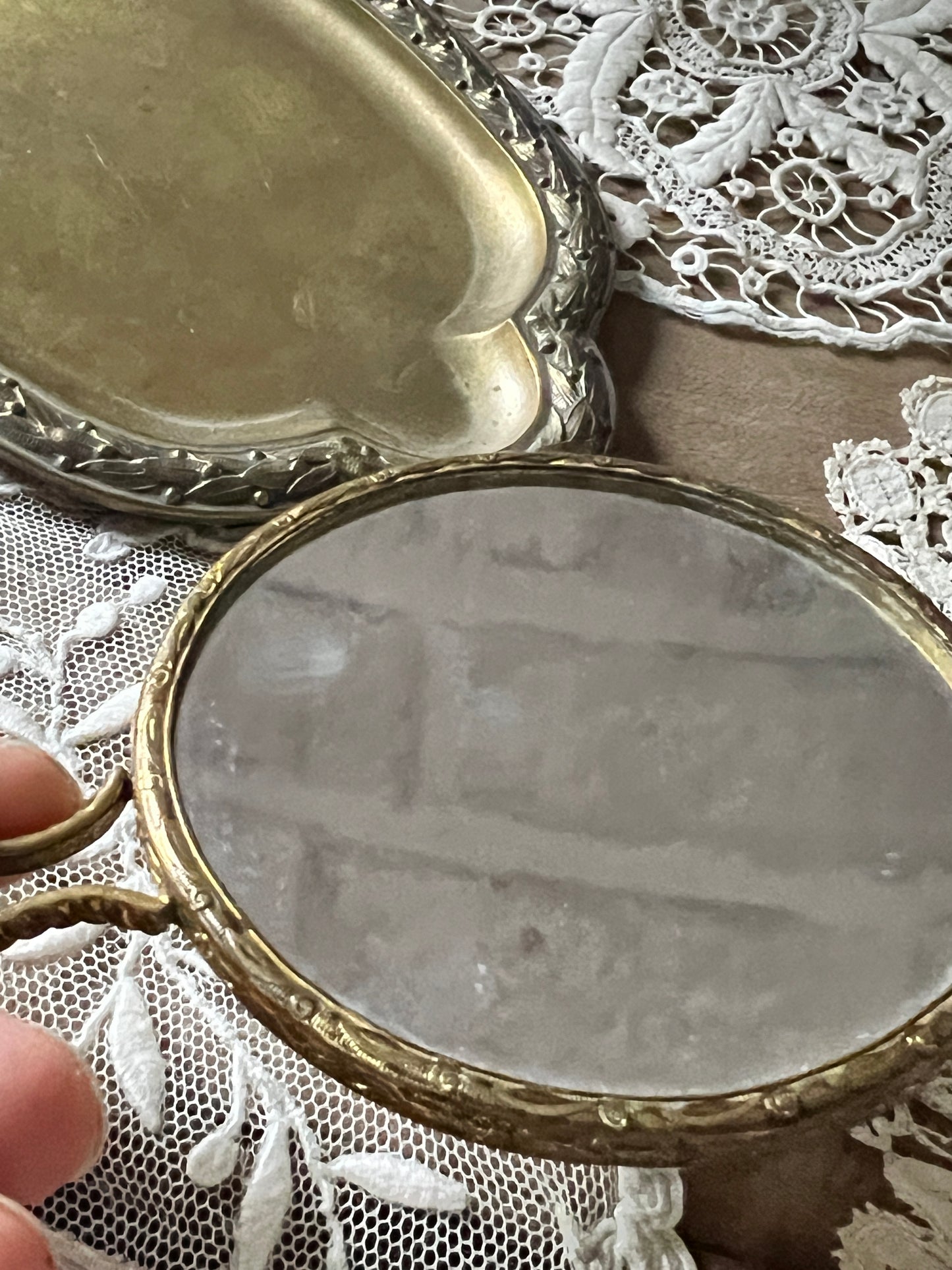 真鍮枠拡大手鏡