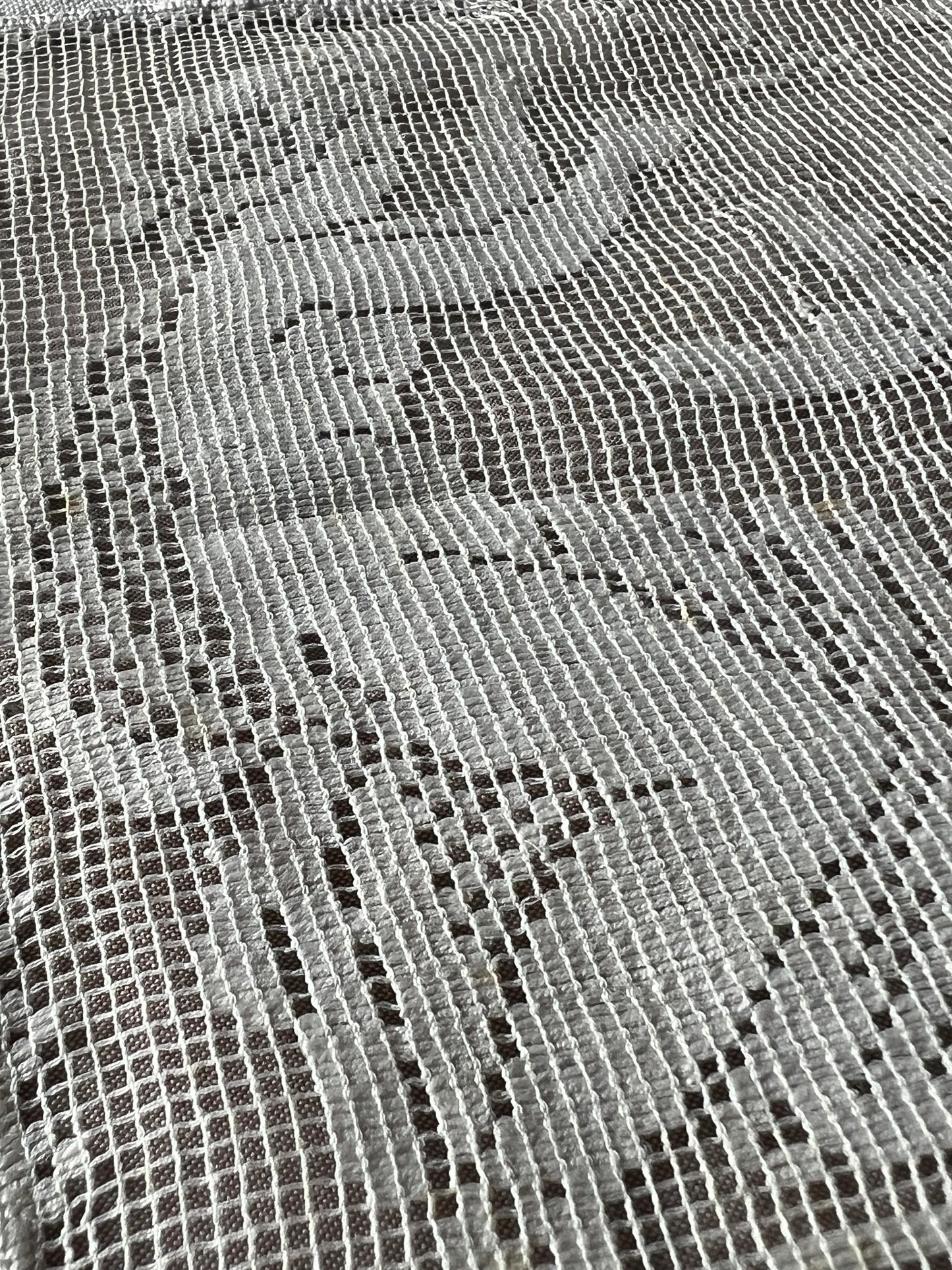 カットワークリネンクロス(天使)