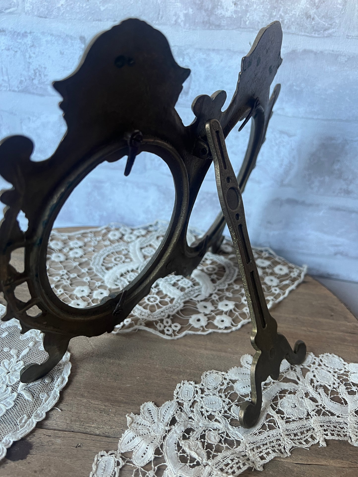 ★メタル製ツインフレームスタンド