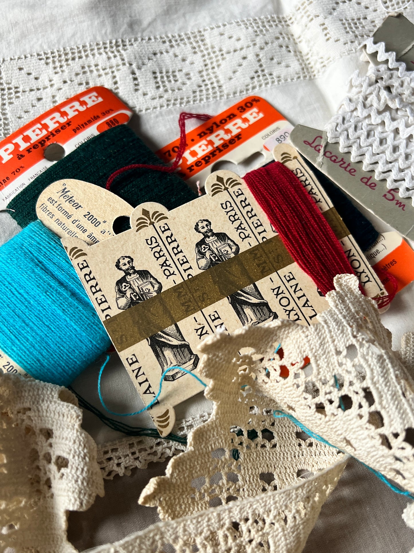 切れ端レース&リネン袋詰め