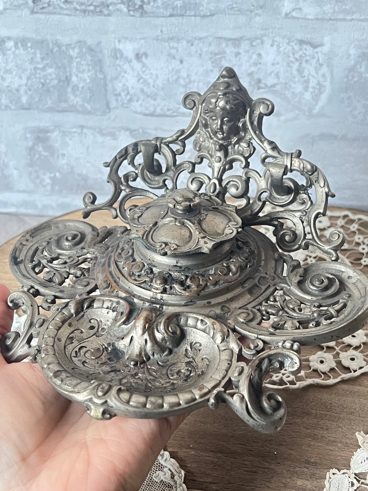 ★天使のインク壺トレイ