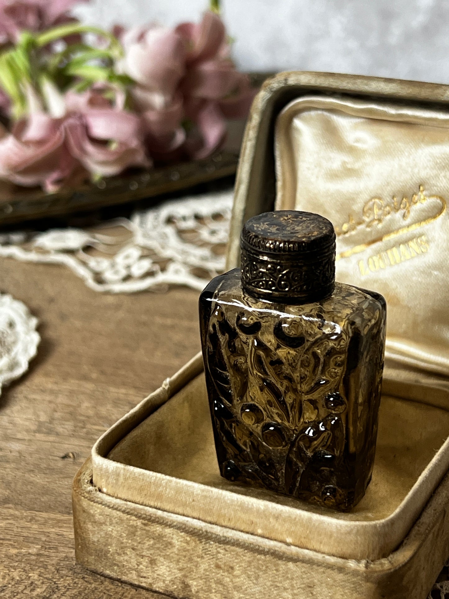 ★古い小瓶(アンバー)