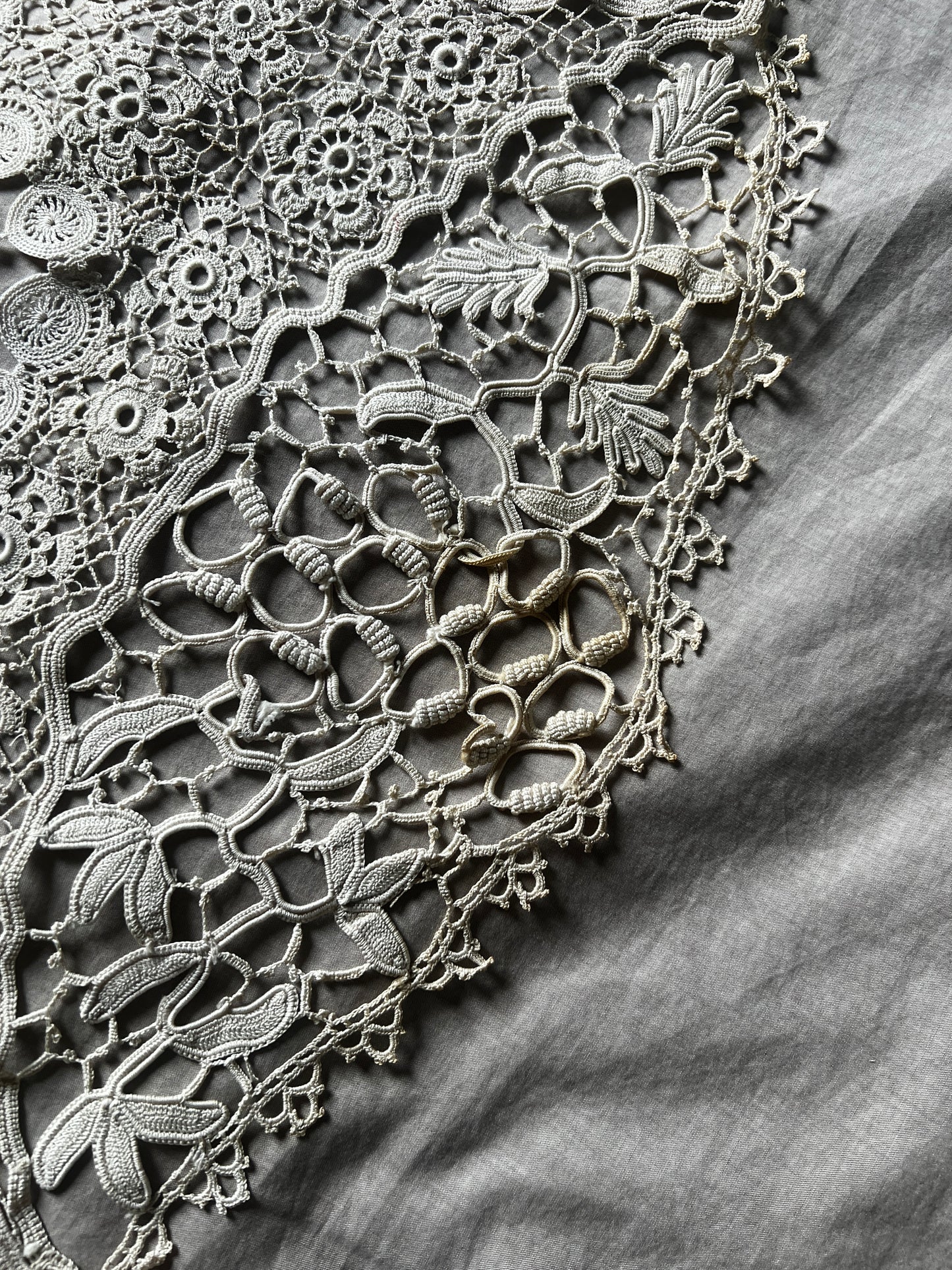 アイリッシュクロシェレース楕円形クロス