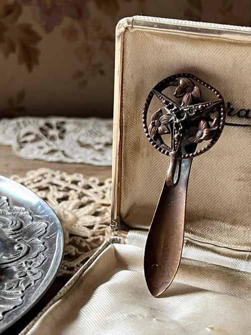 ブロンズシャトレーンクリップ