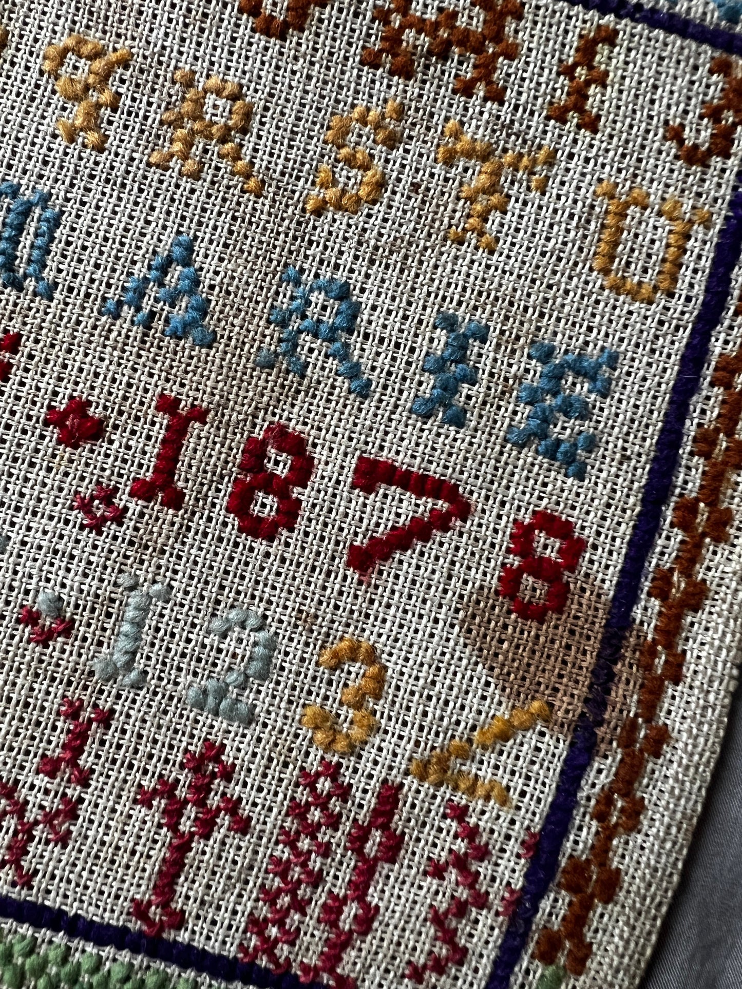 1878年刺繍サンプラー