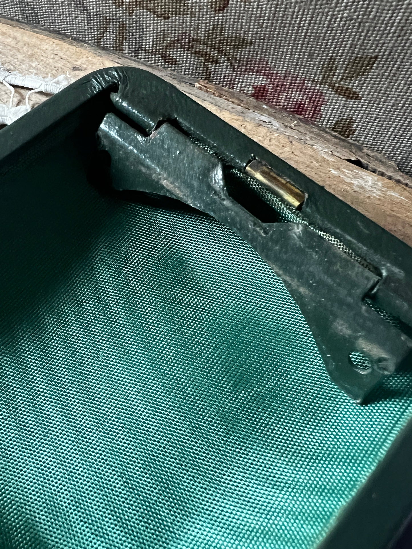 革張り時計ケース