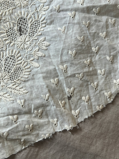 白刺繍ボネトップ