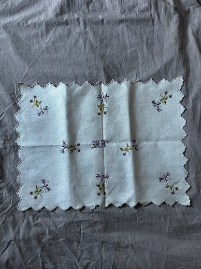 ★色刺繍クロス