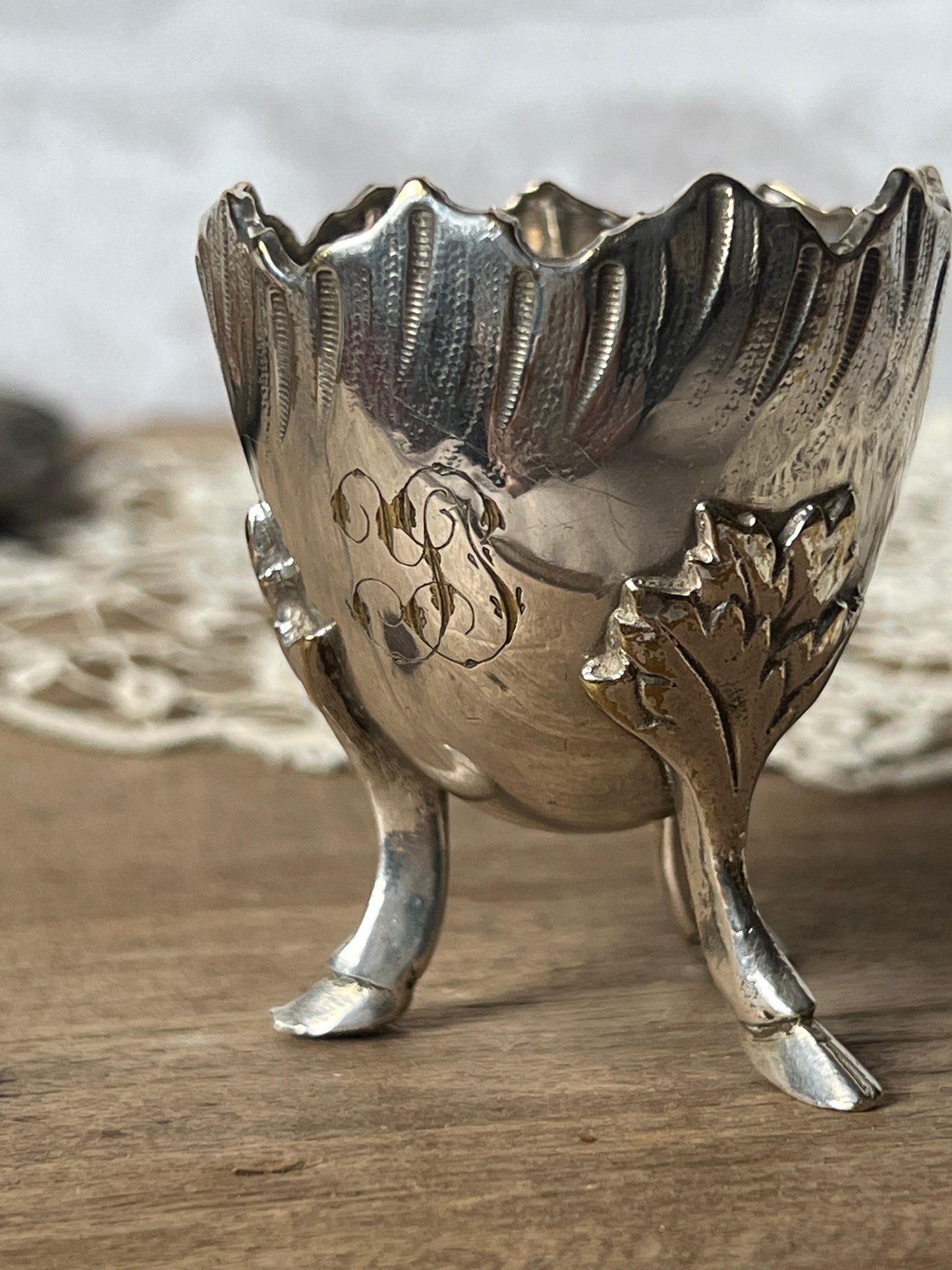 ★獣脚エッグスタンド(銀メッキ)