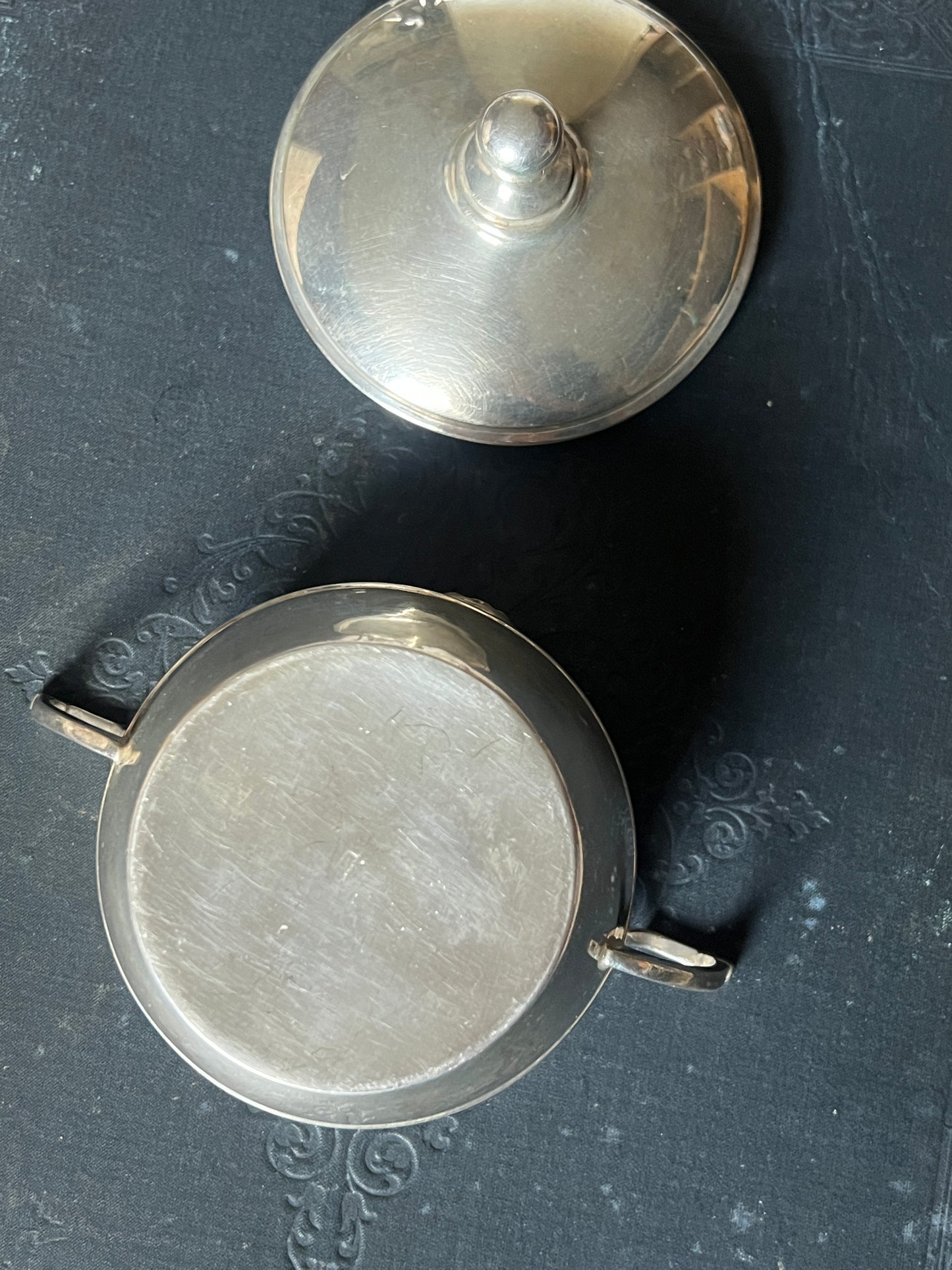 銀のボンボニエール