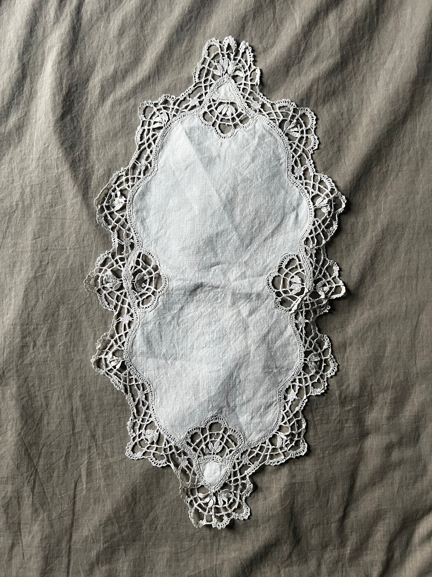 ★ボビンレースのオーバルクロス