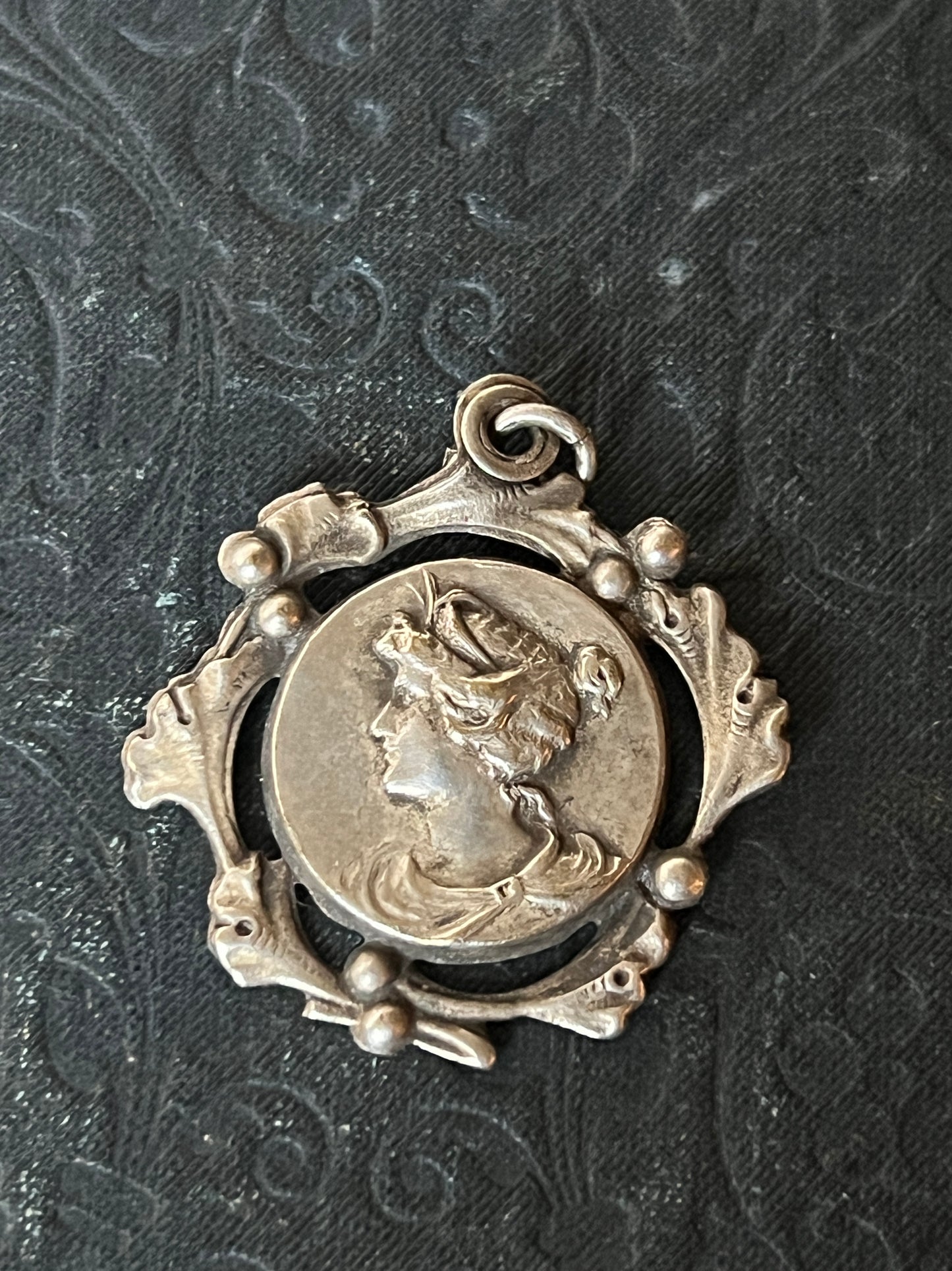 ★アンティークペンダントトップ