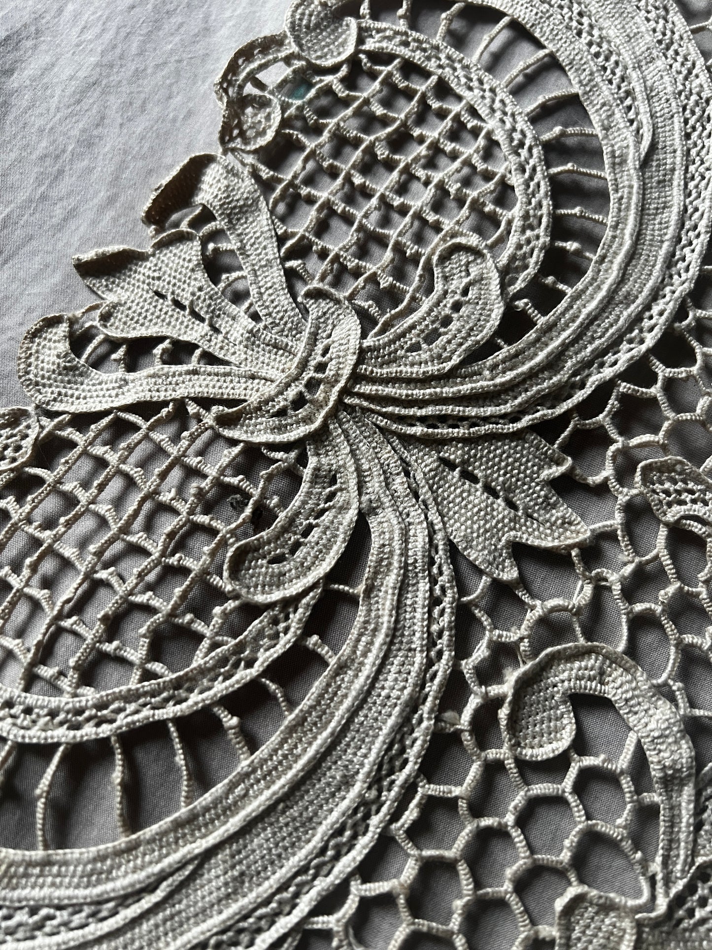 ★ニードルレース楕円クロス