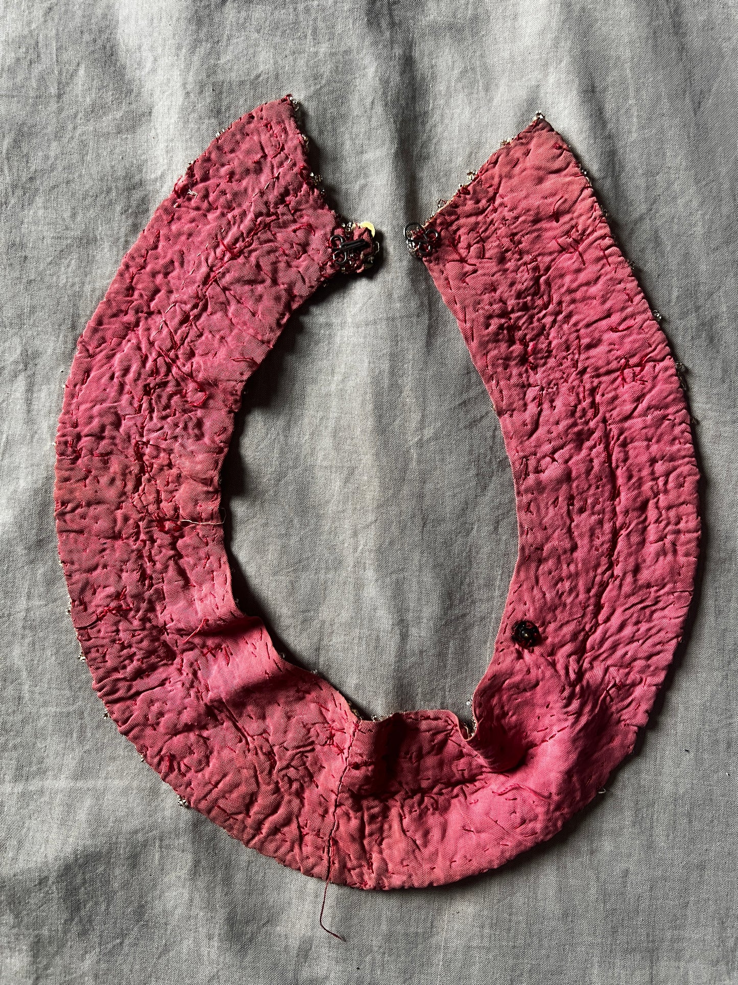 ビーズ刺繍の飾り襟(ローズ)