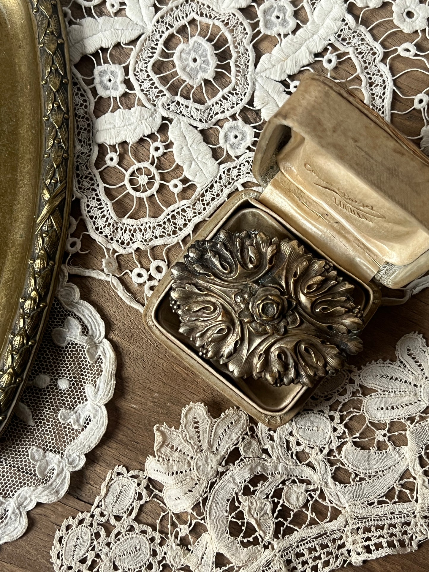 ★アンティークブローチ