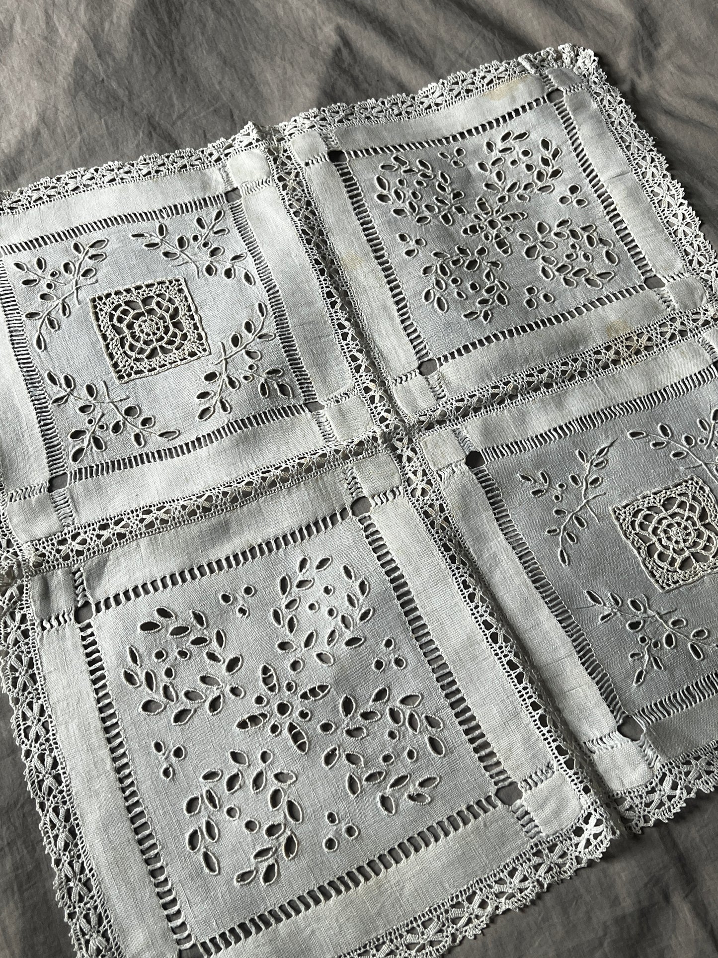 カットワーククロス