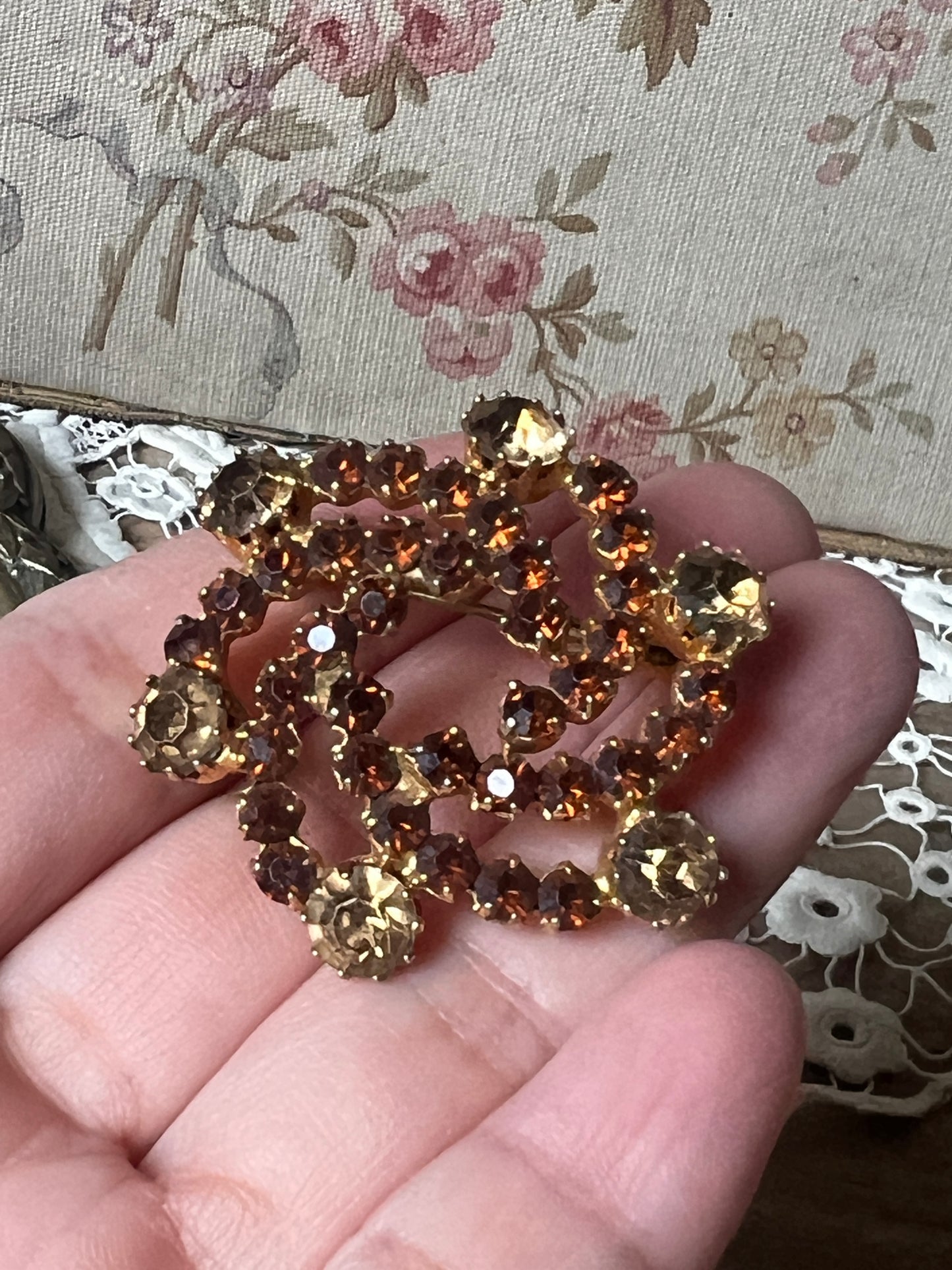 ヴィンテージブローチ