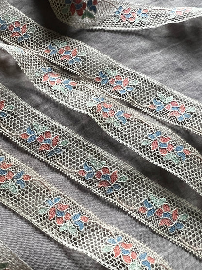 アンティークレース