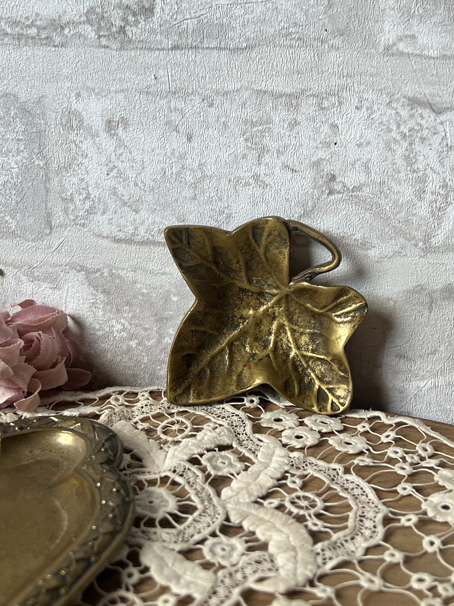 ★真鍮製トレイ（葉っぱ）