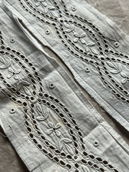白刺繍トリム
