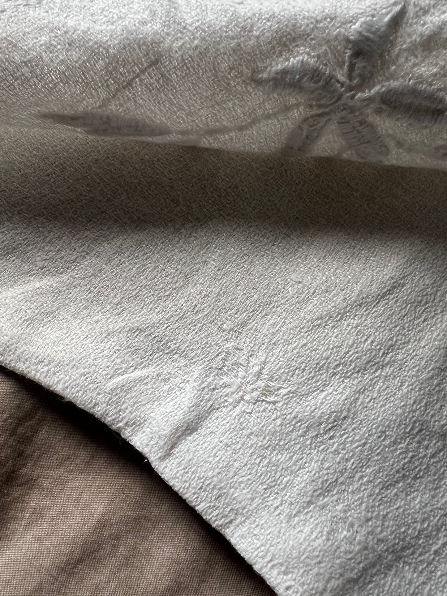 白刺繍ランジェリーサック