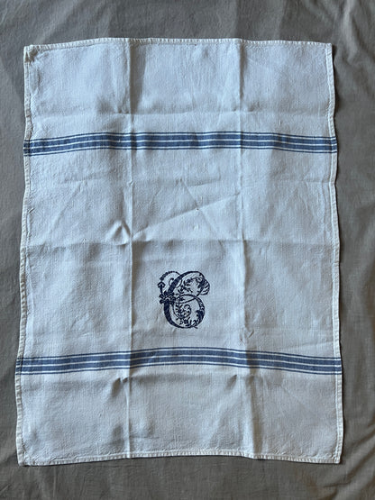 モノグラム刺繍入りリネントルション