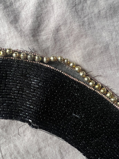 ビーズ刺繍の飾り襟(黒)