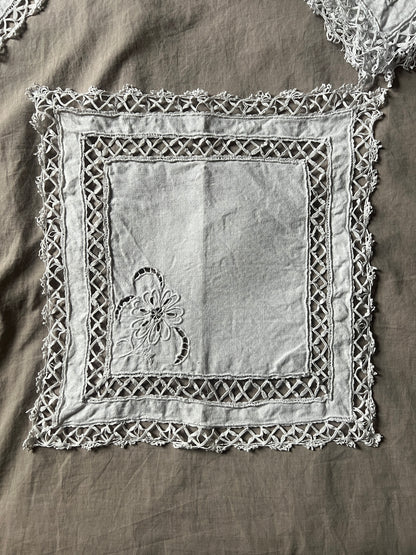 刺繍とレースのクロスセット