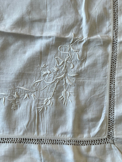 白刺繍クロス