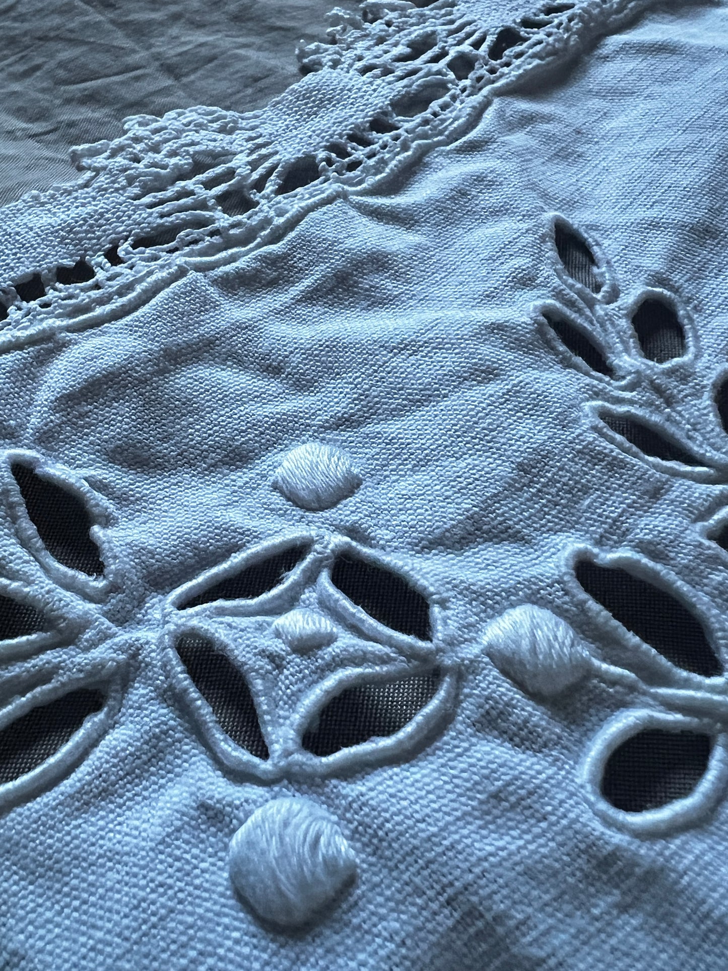 カットワーククロス