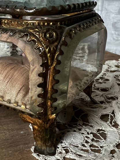 ★ガラスのジュエリーケース(ダメージ)