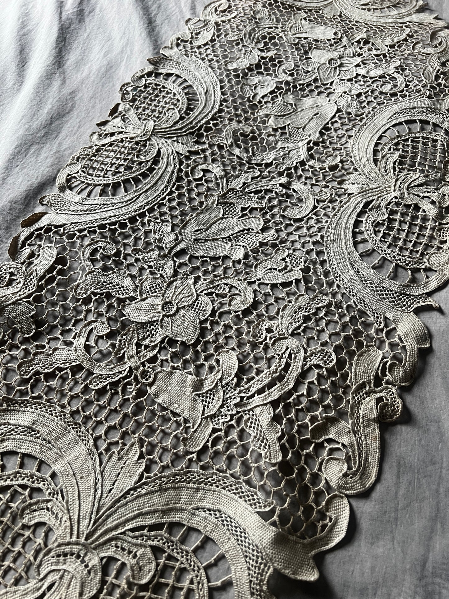 ★ニードルレース楕円クロス