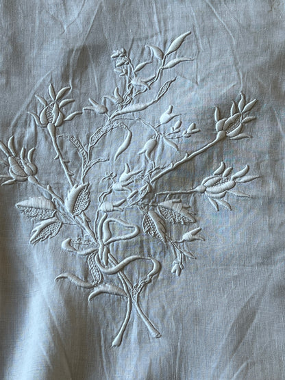 白刺繍クロス