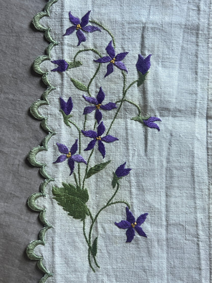 刺繍飾り布