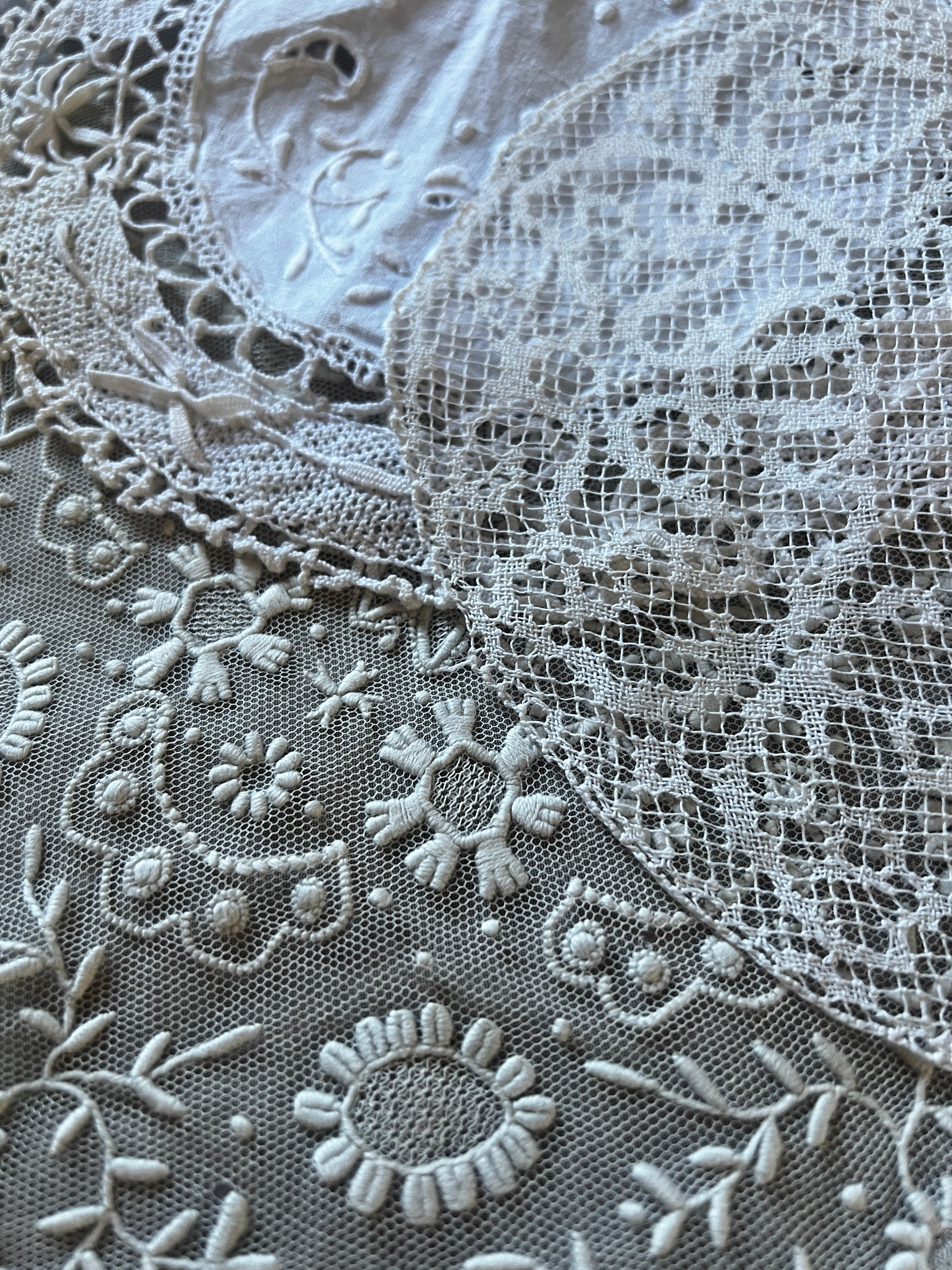 ☆アンティークレース・刺繍セット – France Antique 銀色アンティーク