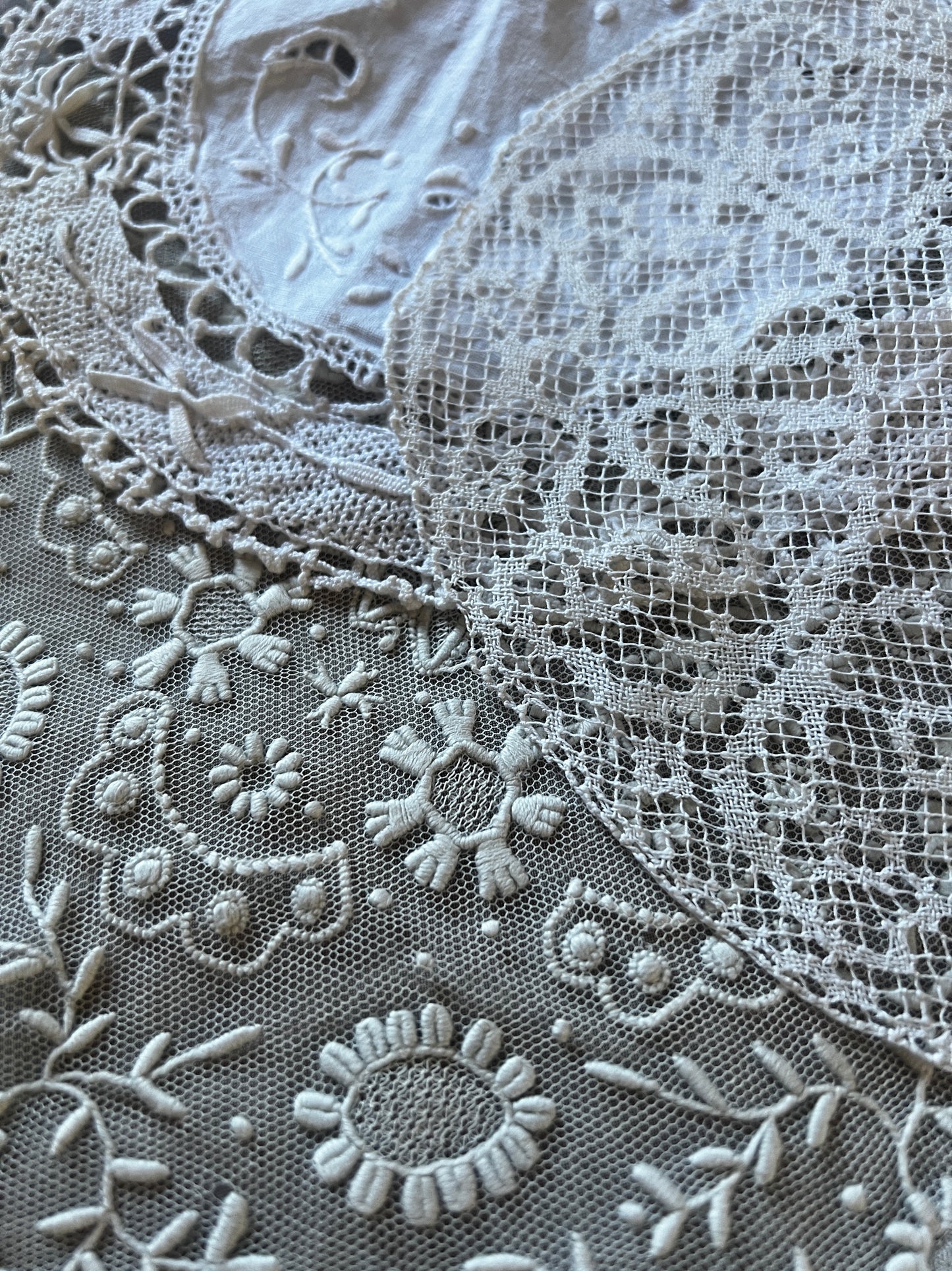 ★アンティークレース・刺繍セット