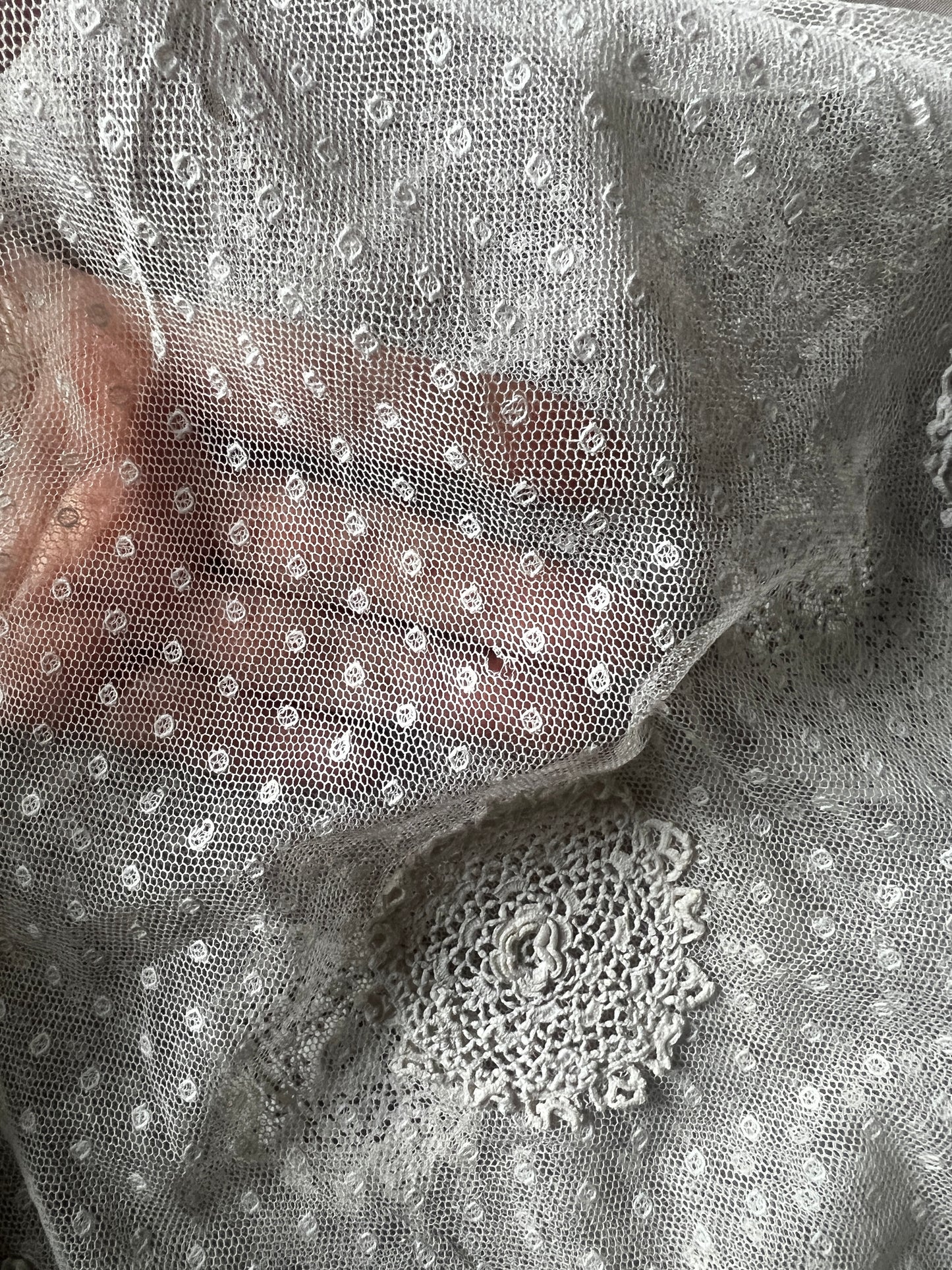 チュールとクロシェのドレスパーツ