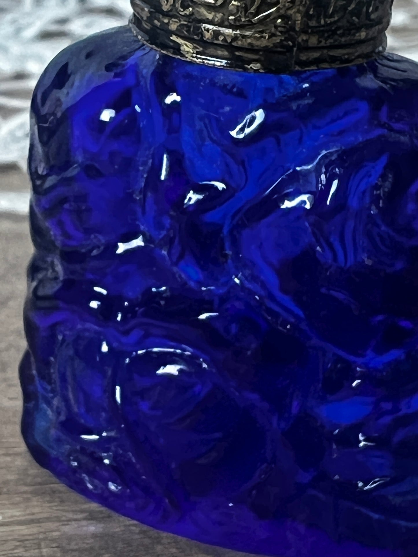 ★古い小瓶(ブルー)